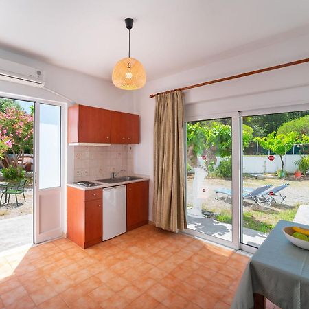 Tselios Apartments & Studios Kiotari Oda fotoğraf